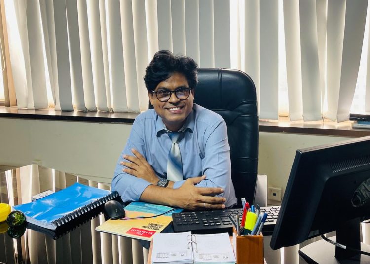 বাংলাদেশ ব্যাংকের পরিচালক পদে পদোন্নতি পেলেন অভিনেতা টুটুল চৌধুরী