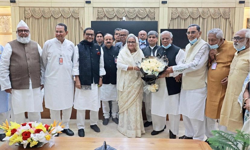 ১৪-দলীয় শরিকদের সঙ্গে হাসিনার বৈঠক,আজ হচ্ছে না ব্রিফিং