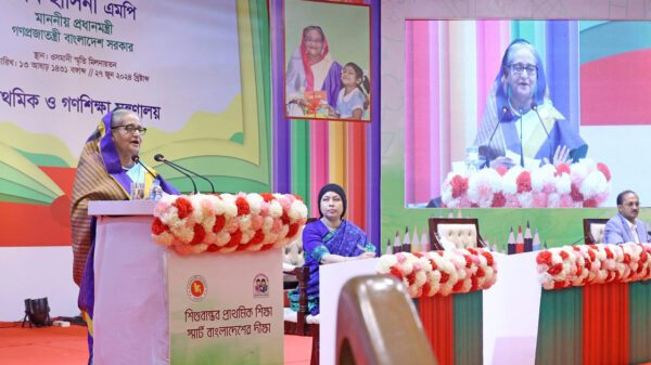 প্রাথমিক পর্যায়ে প্রতিটি স্কুলে কম্পিউটার ল্যাব করা হবে:প্রধানমন্ত্রী