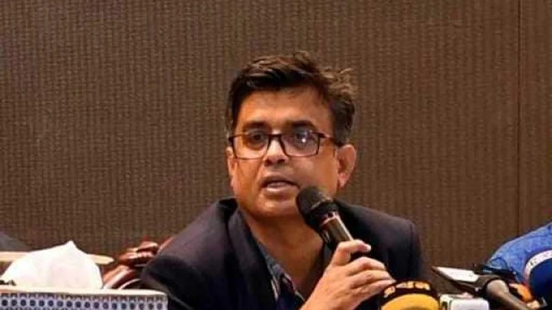 মধ্যরাতে ফেসবুকে প্রধান উপদেষ্টার প্রেস সচিবের পোস্ট