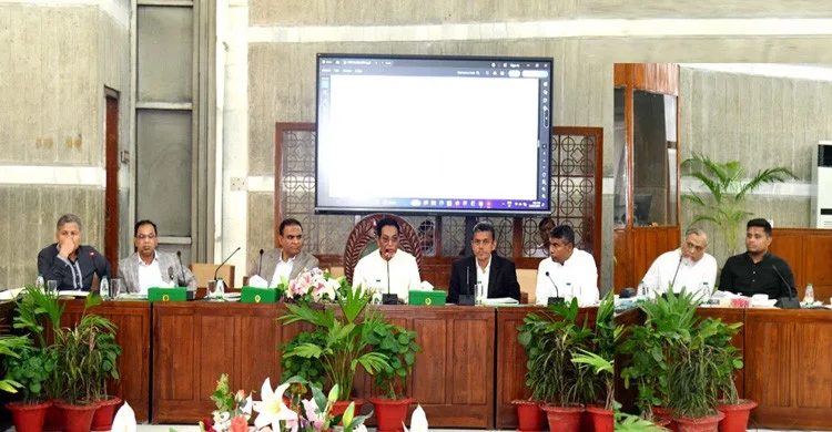 ‘বালিশ কাণ্ড’ যেন আর না ঘটে, সংসদীয় কমিটির কড়া হুঁশিয়ারি