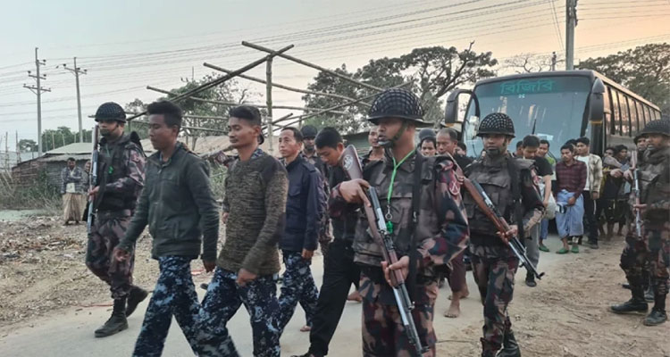 ১৬৫ বিজিপিকে টেকনাফে হস্তান্তর