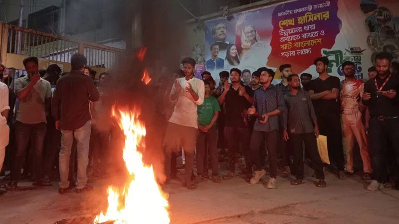 জবি ছাত্রী আত্মহত্যার ঘটনায় উত্তাল জবি