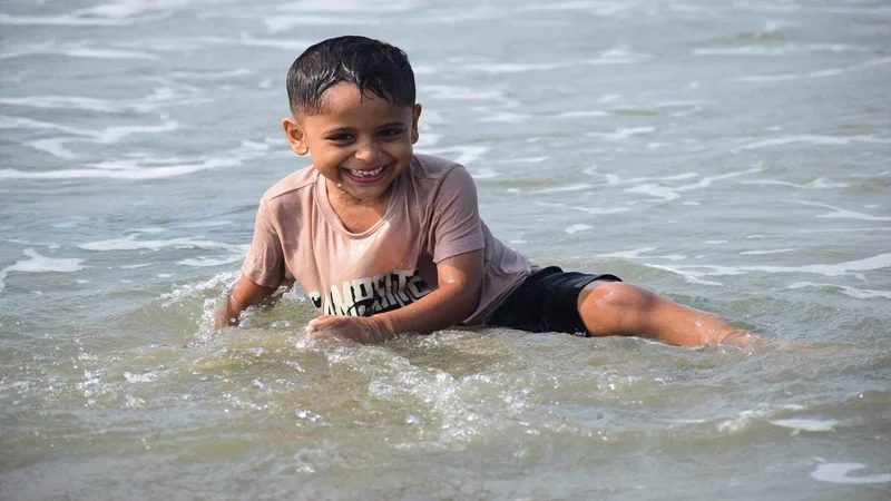 শিশু আয়ানের মৃত্যুতে দুই চিকিৎসক ও পরিচালকের বিরুদ্ধে মামলা