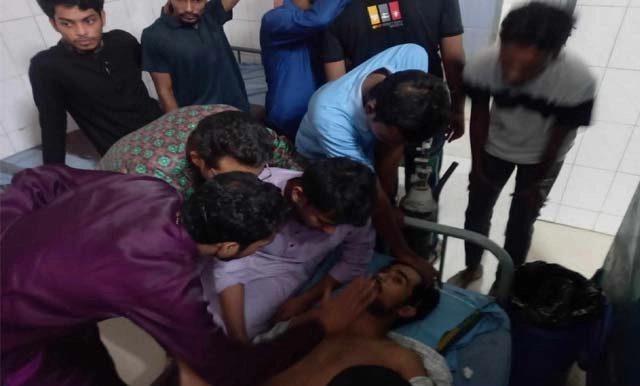 ‘সাংবাদিক দেখার টাইম নাই’ বলে পেটাল ছাত্রলীগ