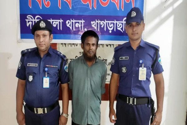 সন্তানকে হত্যার অভিযোগে বাবা গ্রেপ্তার