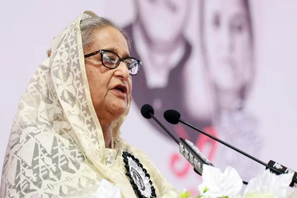 ‘স্মাট বাংলাদেশের স্মার্ট কান্ডারি হবে ছাত্রলীগের এই ছেলে-মেয়েরা’