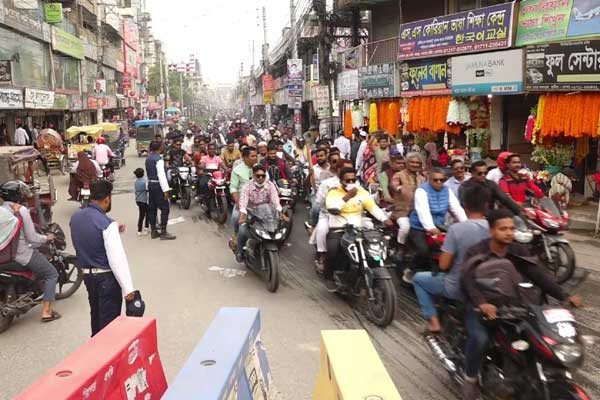 কুষ্টিয়ায় হরতাল-অবরোধের বিরুদ্ধে মোটরসাইকেল মিছিল