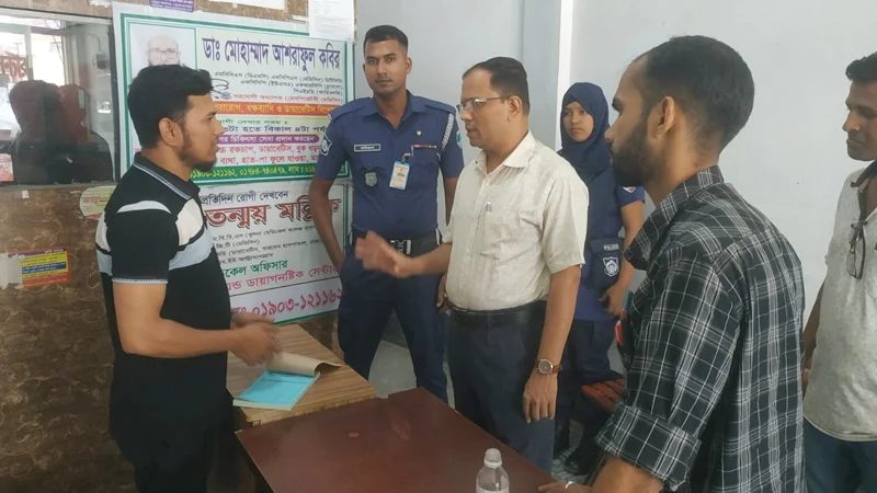 খুলনায় ক্লিনিকসহ ৫ প্রতিষ্ঠানকে জরিমানা