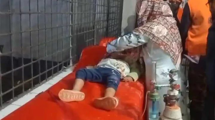 এক্সপ্রেসওয়েতে অজ্ঞাত গাড়ির ধাক্কায় বাবা নিহত, আহত মা-মেয়ে