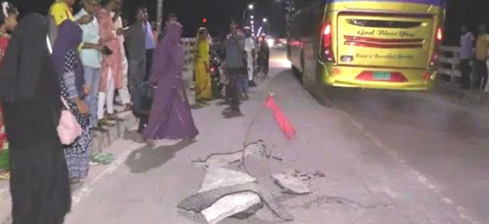 শেখ হাসিনা তিস্তা সেতুতে ফাটল আতঙ্ক