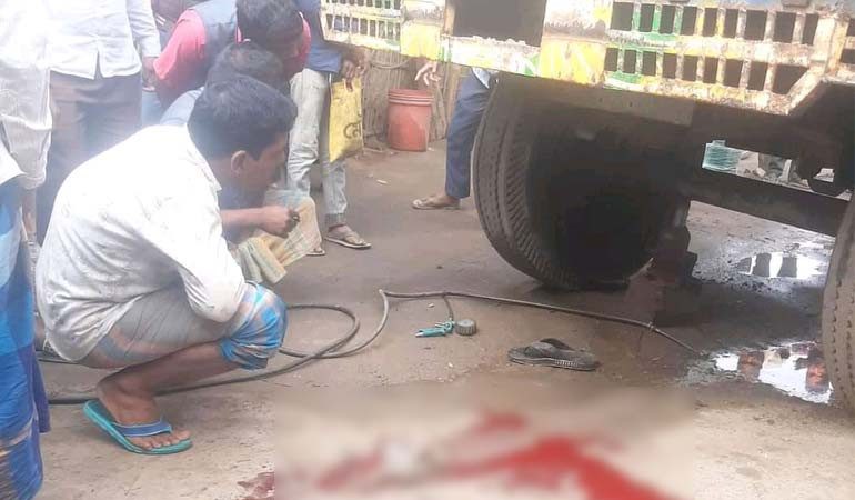 ঠাকুরগাঁওয়ে ট্রাক্টরের টায়ার বিস্ফোরণে নিহত ১