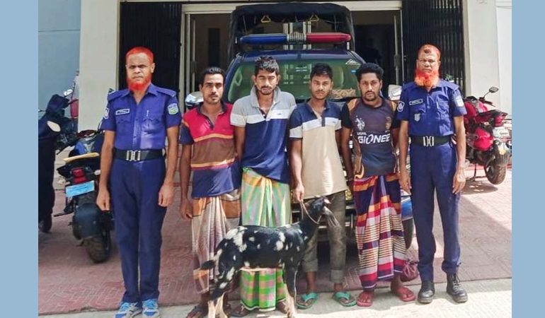 নেশার টাকা জোগাতে ছাগল চুরি,৪যুবক আটক