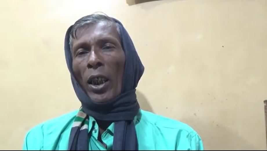 পাওনা টাকা চাইতে গিয়ে মন্দিরের সভাপতি লাঞ্ছিত