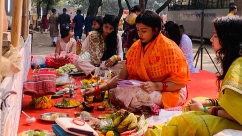 এবার সরস্বতী পূজায় নারী পুরোহিত!