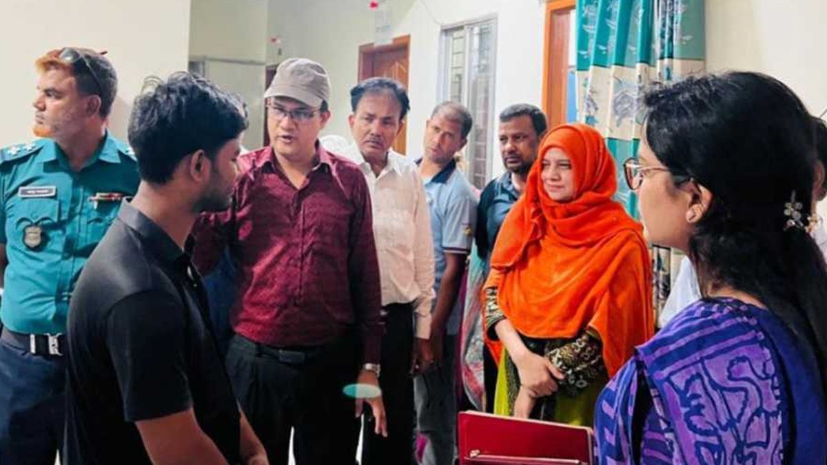 ‘সিজার’ করে বোরকা পরে পালানোর সময় অষ্টম শ্রেণি পাস যুবক ধরা!
