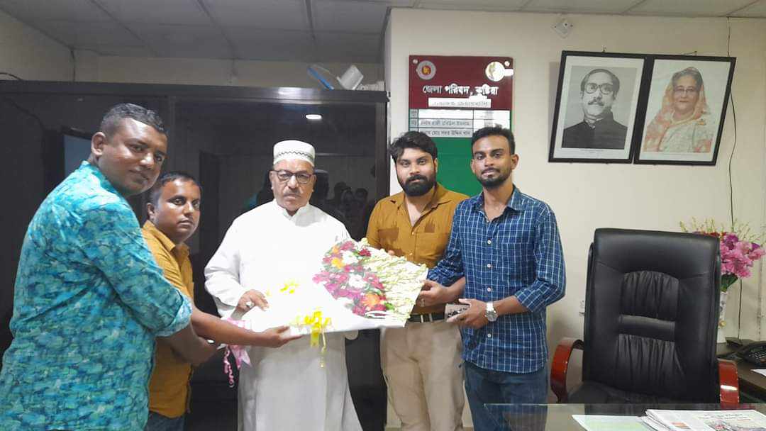 কুষ্টিয়া জেলা আ.লীগ নেতৃবৃন্দের সঙ্গে নবগঠিত স্বেচ্ছাসেবক লীগ সভাপতি-সম্পাদকের সাক্ষাৎ