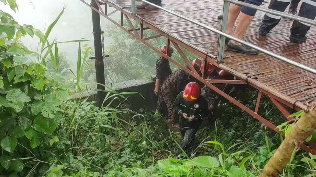 বান্দরবানে পর্যটকের লাশ উদ্ধার: রহস্যজনক চিরকুট