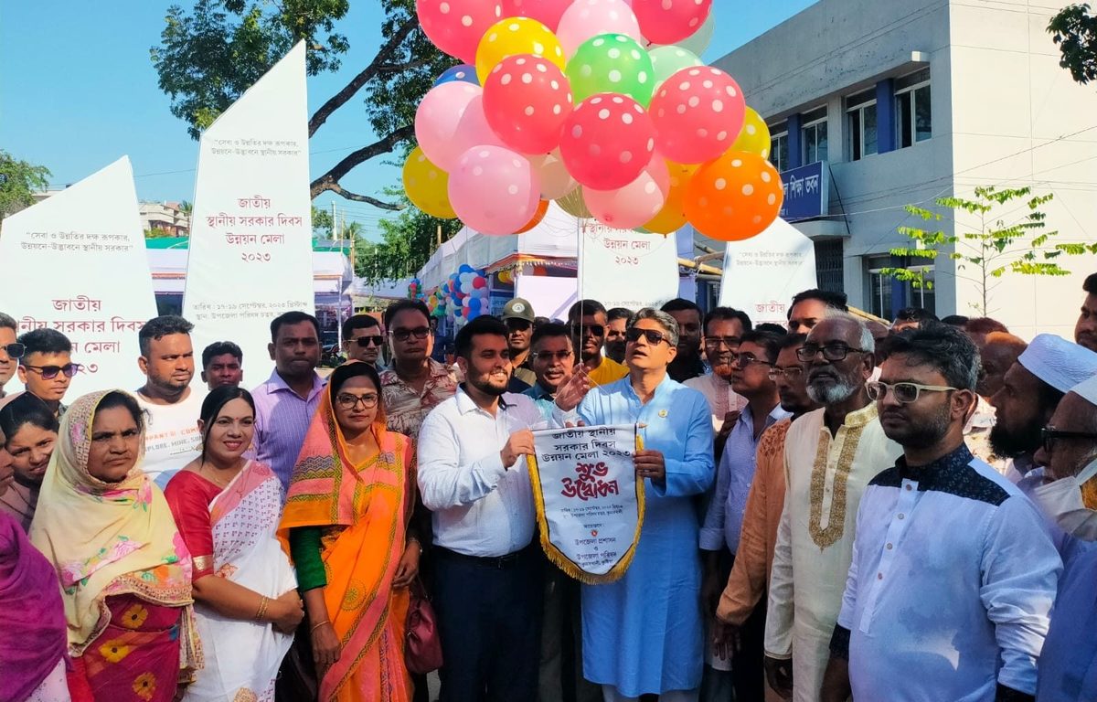 কুমারখালীতে তিন দিনব্যাপি উন্নয়ন মেলার উদ্ভোধন করলেন এমপি জর্জ