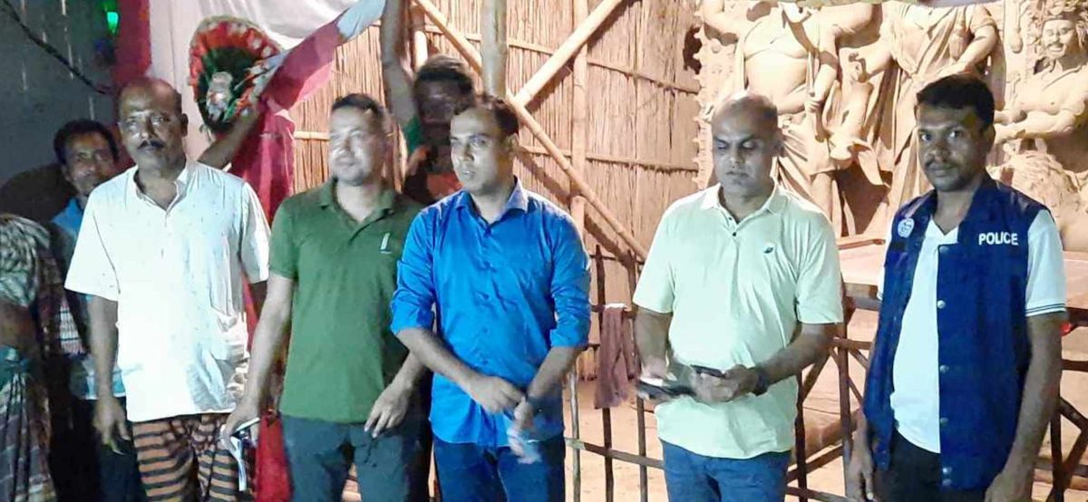 দুর্গাপূজা নির্বিঘ্নে সম্পন্ন করতে মন্ডপ পরিদর্শন