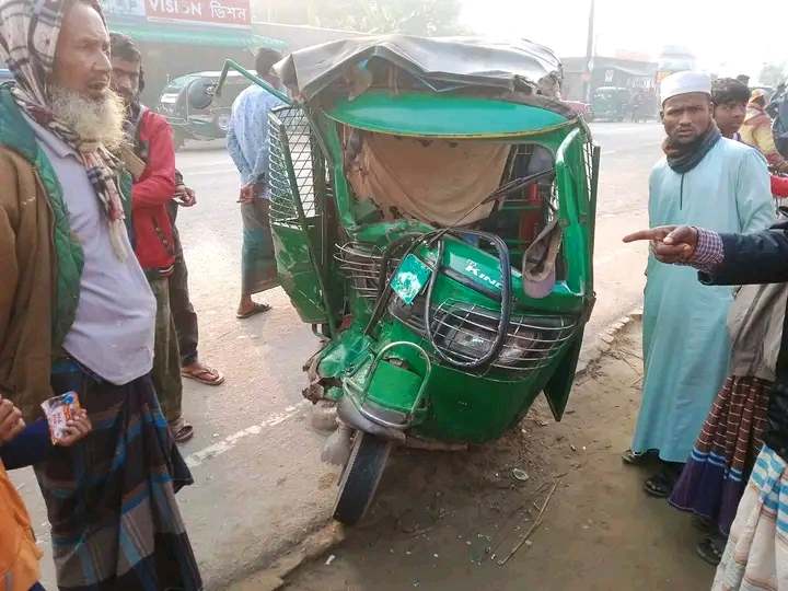 জামালপুরে বাস-সিএনজির মুখোমুখি সংঘর্ষে ২ ব্যবসায়ীর মৃত্যু