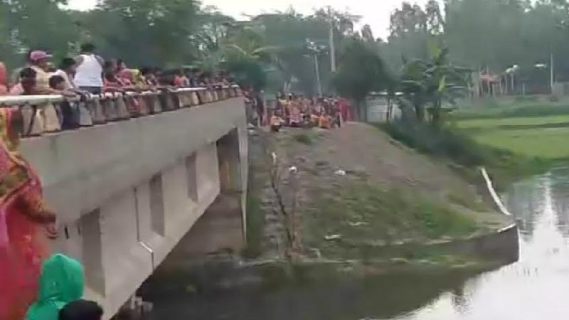 ব্রিজের নিচে থেকে বৃদ্ধার মরদেহ উদ্ধার
