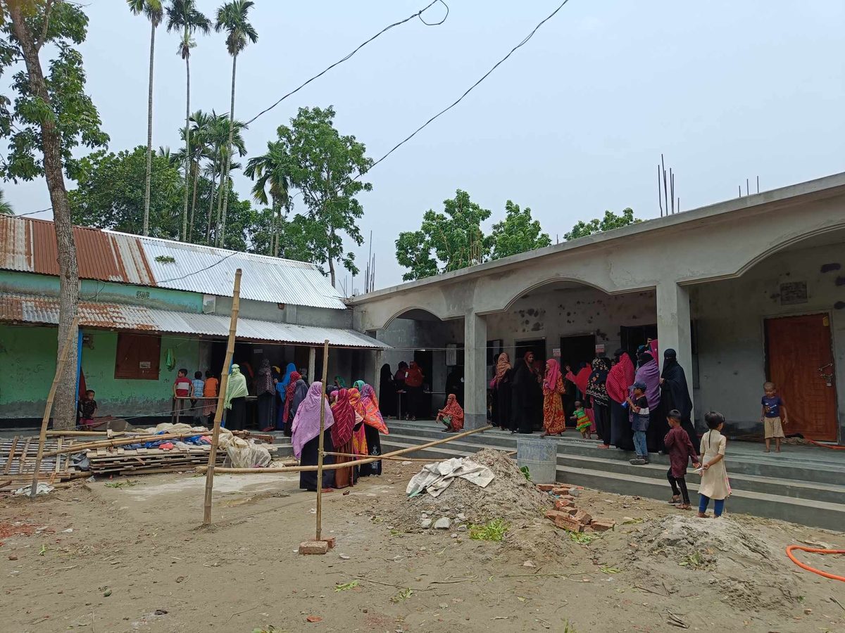 তৃতীয় ধাপে ৮৭ উপজেলায় ভোটগ্রহণ চলছে
