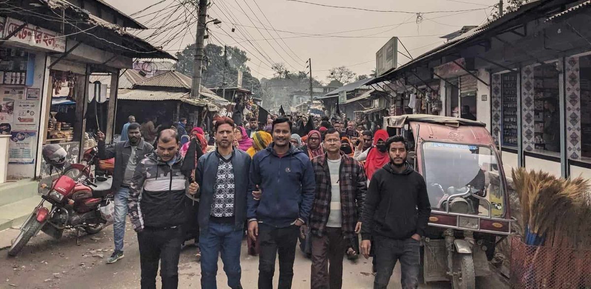 দেবীগঞ্জে বিএনপির কালো পতাকা মিছিল