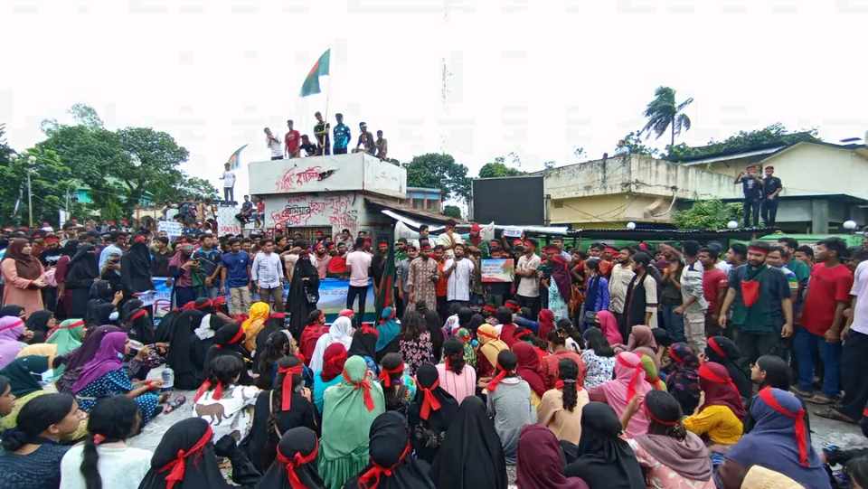 আন্দোলনে ১ হাজার মানুষ নিহত হয়েছে; ভারতীয় গণমাধ্যমকে সাখাওয়াত হোসেন