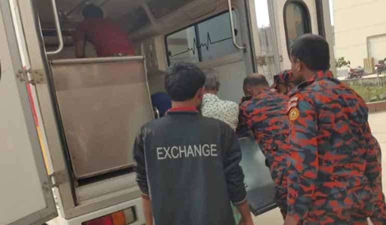 গাজীপুরে পরস্পরের ছুরিকাঘাতে স্বামী-স্ত্রী আহত