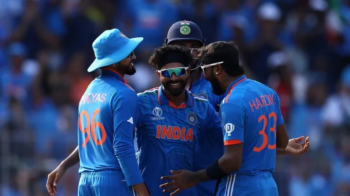 ভারতের বিপক্ষে ২০০-ও করতে পারল না অস্ট্রেলিয়া