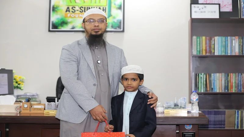 মাত্র ৪৯ দিনে হাফেজ, ইচ্ছাপূরণ করলেন শায়খ আহমাদুল্লাহ