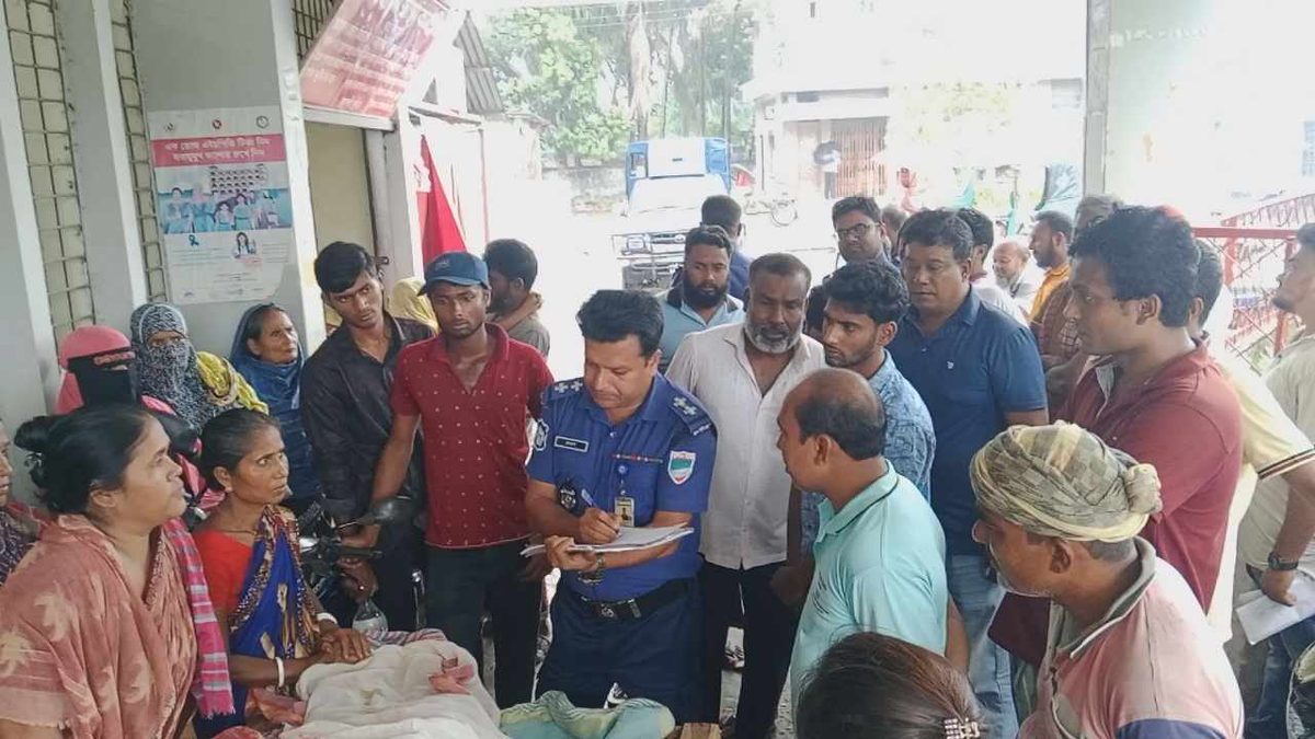 ঘাস কাটা মেশিনে বিদ্যুৎস্পৃষ্ট হয়ে নারীর মৃত্যু