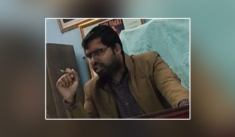 জাল দলিলের বিষয়ে প্রশ্ন করায় ক্ষেপে গেলেন সাব-রেজিস্ট্রার!