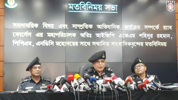 চার মাসে র‍্যাবের ১৬ সদস্য আটক: র‍্যাব মহাপরিচালক