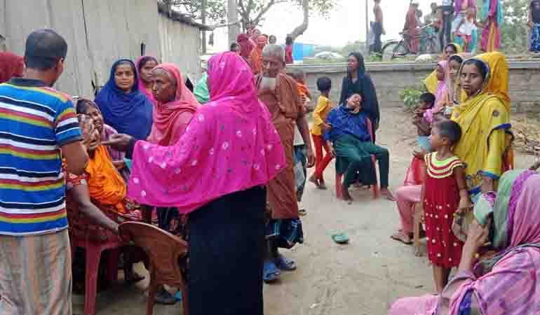 বেপরোয়া মোটরসাইকেল কেড়ে নিল বৃদ্ধের প্রাণ