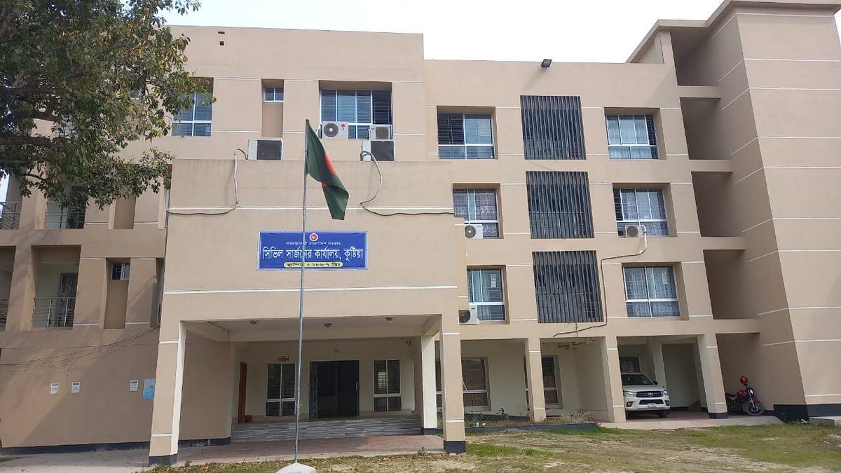 কুষ্টিয়ায় স্বাস্থ্য সহকারী নিয়োগ পরীক্ষায় অনিয়মের অভিযোগ