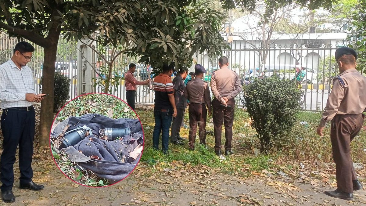 সুপ্রিম কোর্টের ভেতর থেকে ৬ সাউন্ড গ্রেনেড উদ্ধার