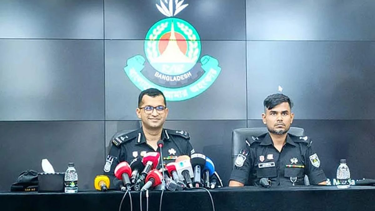 উত্তরায় ছিনতাইকারী ধরে কূল পাচ্ছে না র‌্যাব