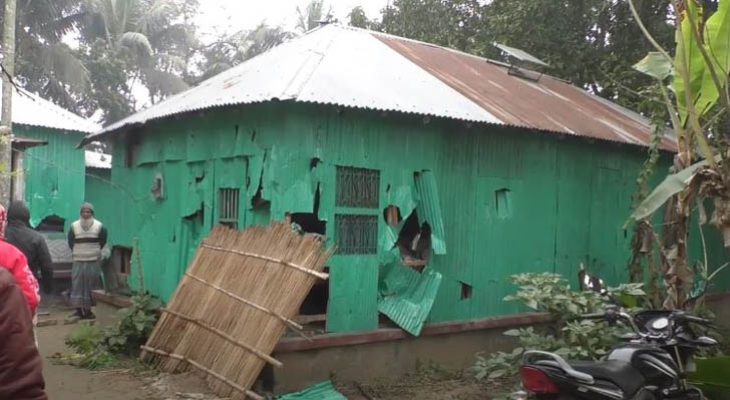 খোকসায় নির্বাচন পরবর্তী সহিংসতা, ইউপি সদস্যের বাড়ি ভাঙচুর-লুটপাট