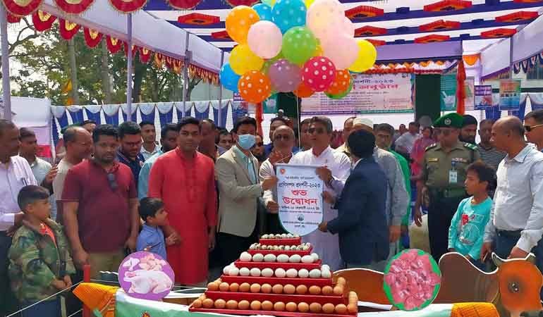 কুমারখালীতে প্রাণিসম্পদ প্রদর্শনীর উদ্বোধন করলেন এমপি জর্জ