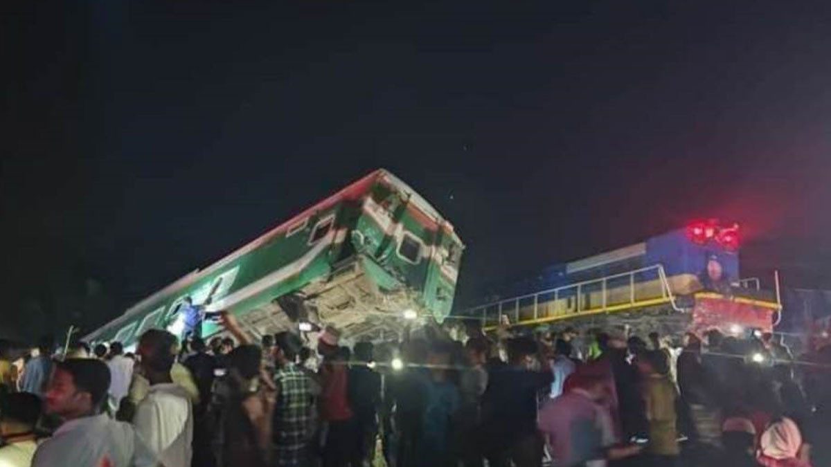 ঢাকা-চট্টগ্রাম ট্রেন চলাচল স্বাভাবিক