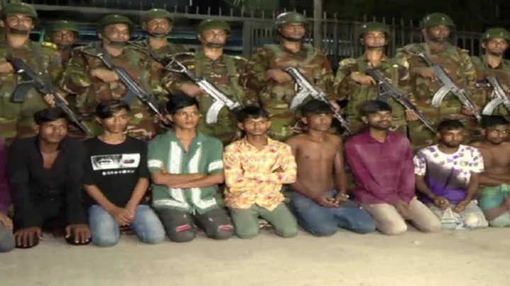 রাজধানীতে মাদক ও ছিনতাইয়ের অভিযোগে গ্রেপ্তার ২২