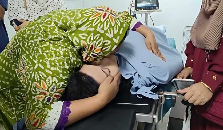 সুন্নতে খৎনা করাতে গিয়ে আইডিয়াল শিক্ষার্থীর মৃত্যু,ডাক্তার-নার্স উধাও