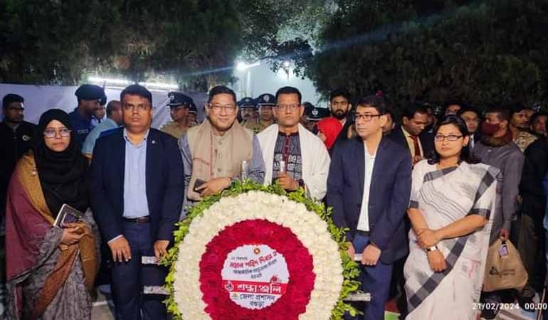 বগুড়ায় বিনম্র শ্রদ্ধায় অমর একুশে পালন