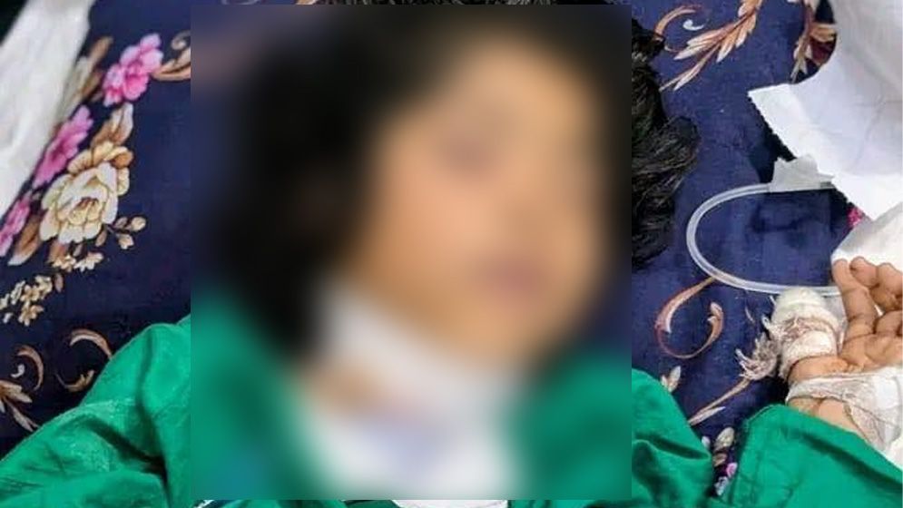 পার্ক থেকে গলাকাটা অবস্থায় উদ্ধার শিশুটি বেঁচে নেই!