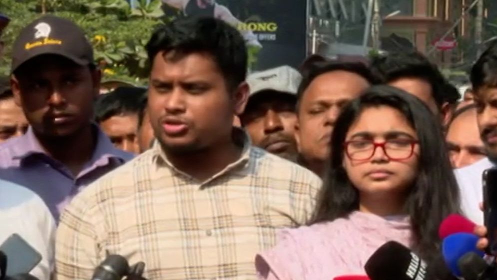 শেখ হাসিনার ফাঁসি দেখা পর্যন্ত আল্লাহ যেন খালেদা জিয়াকে বাঁচিয়ে রাখেন: হাসনাত