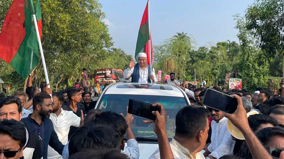 কুষ্টিয়া-৪ আসনে বিএনপির প্রার্থী মেহেদী রুমীকে গণসংবর্ধনা