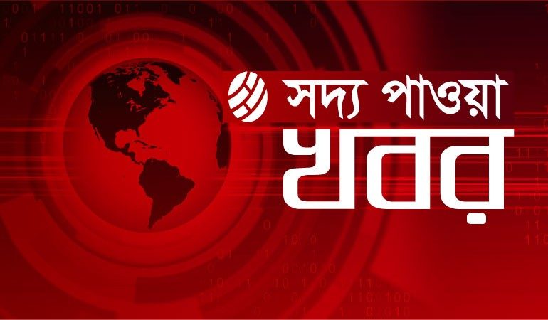 ট্রেনের ধাক্কায় নয়, বরং ট্রেনকে বিভিন্ন যানবাহন ধাক্কা দেওয়ায় দুর্ঘটনা : রেলপথমন্ত্রী