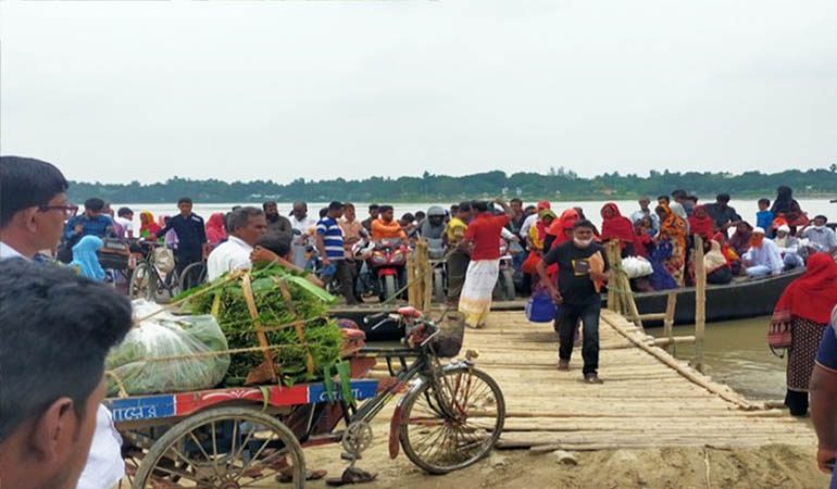 কুমারখালীতে দুই নৌকার সংঘর্ষ, আহত ১৫